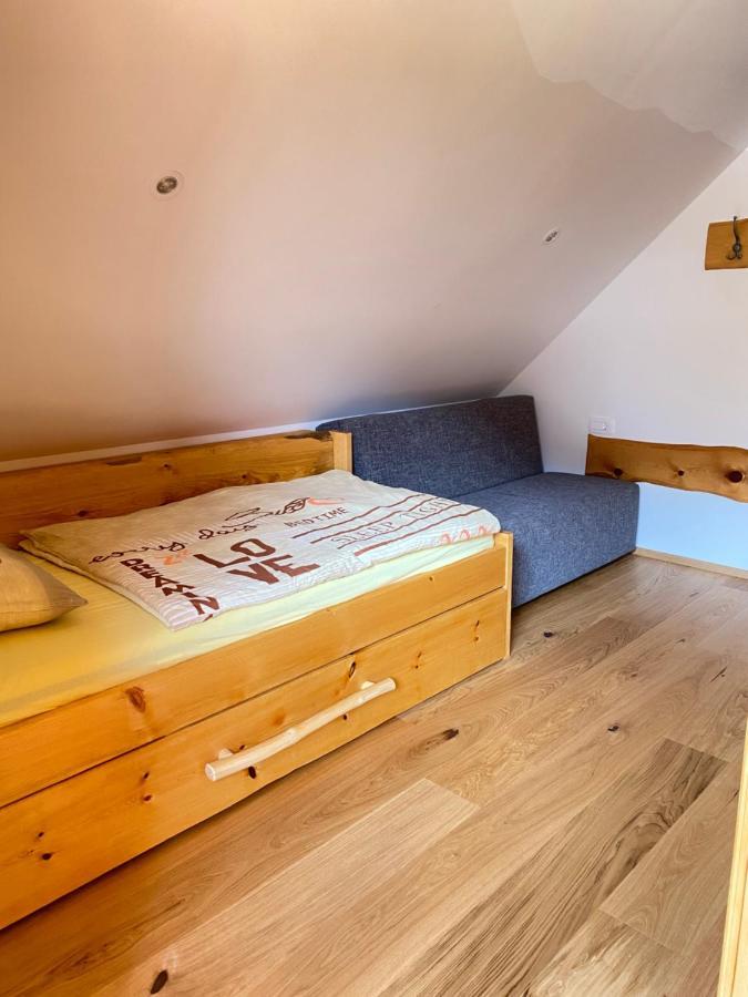 Apartma In Bungalov Jezerci Gozd Martuljek Eksteriør bilde