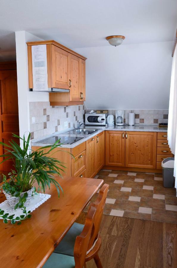 Apartma In Bungalov Jezerci Gozd Martuljek Eksteriør bilde